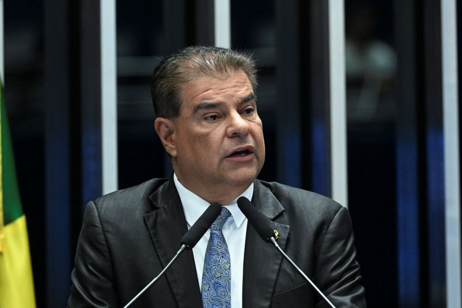 Comissão do Senado é contra 'novo gesto' do Brasil sobre EUA Comissão do Senado é contra 'novo gesto' do Brasil sobre EUA