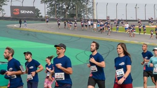 Interlagos recebe corrida de rua em homenagem a Ayrton Senna - SBT News