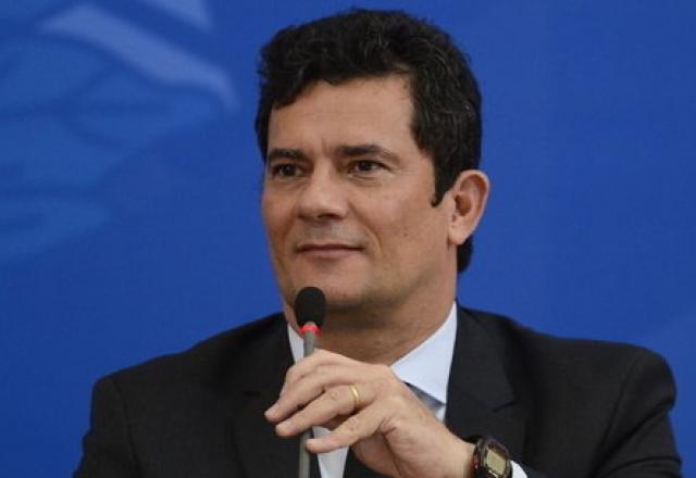 Sérgio Moro o microfone