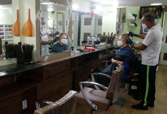 Serviços prestados às famílias tiveram alta 2,4% durante o mês de março | Agência Brasil