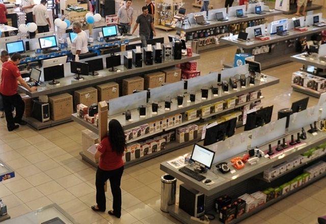 Setor de informática e papelaria puxam alta das vendas do comércio | Senado Federal