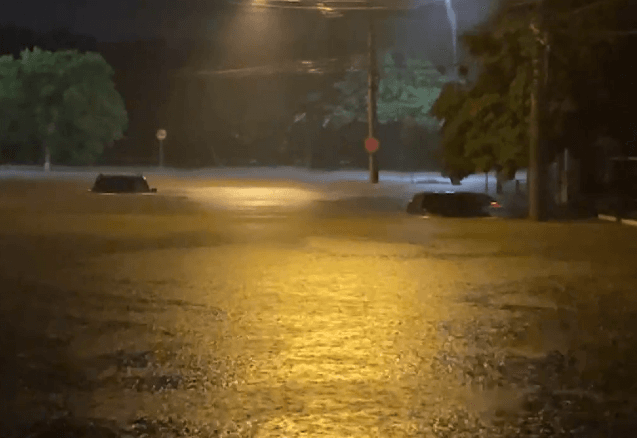 Após fortes chuvas, governo de SP envia ajuda humanitária para Sorocaba e Socorro