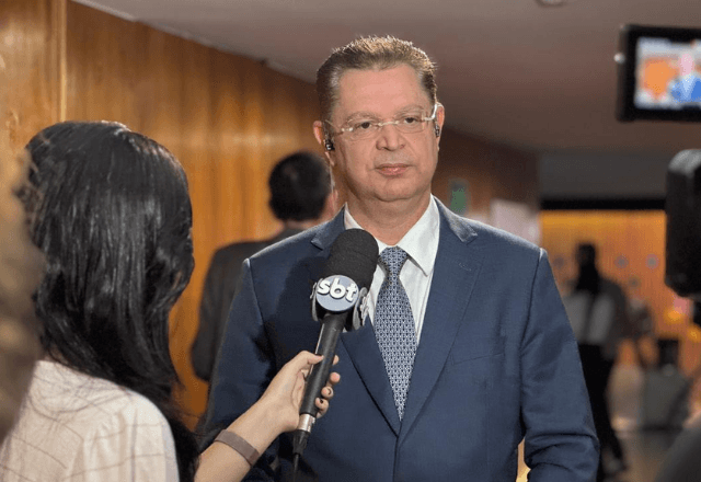 Oposição articula PEC da Anistia após Moraes suspender dosimetria Oposição articula PEC da Anistia após Moraes suspender dosimetria