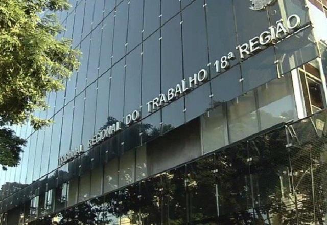 Presidente do TST cria penduricalho de 15% para servidores