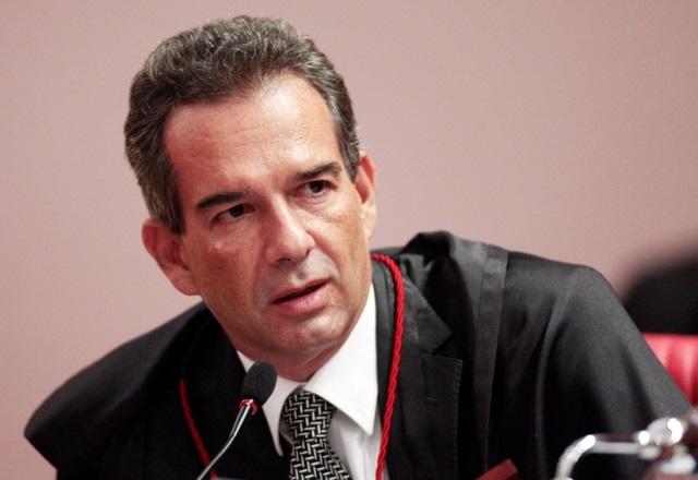 "Bloqueio do Telegram tem importância muito grande", diz ex-ministro do TSE "Bloqueio do Telegram tem importância muito grande", diz ex-ministro do TSE