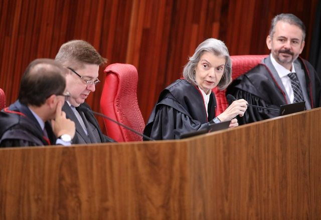 TSE decisões cota de gênero