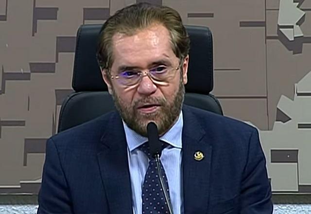 Comissão Parlamentar de Inquérito das ONGs é instalada no Senado Comissão Parlamentar de Inquérito das ONGs é instalada no Senado