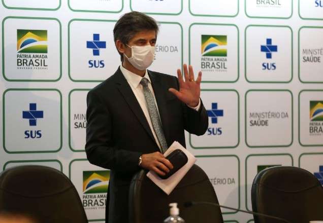 Teich se pronuncia em rede social após oficializar demissão