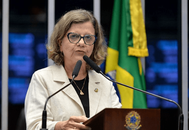 Lula anuncia Teresa Leitão como líder do governo no Senado