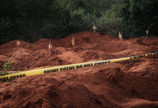 Terreno da fazenda, denominada Shakahola, foi isolado e declarado cena de crime | AFP
