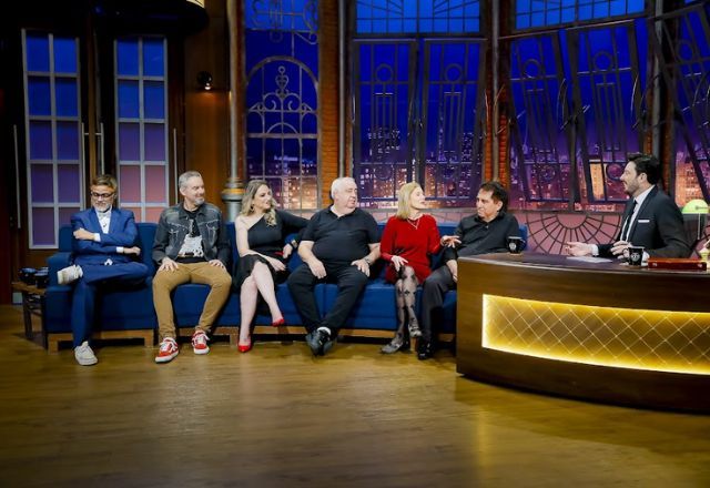 Eli Corrêa, Cadu Previero, Eliana Chuffi, Vanessa Rabello e Silvio Ribeiro no The Noite | Foto: Lourival Ribeiro/SBT 
