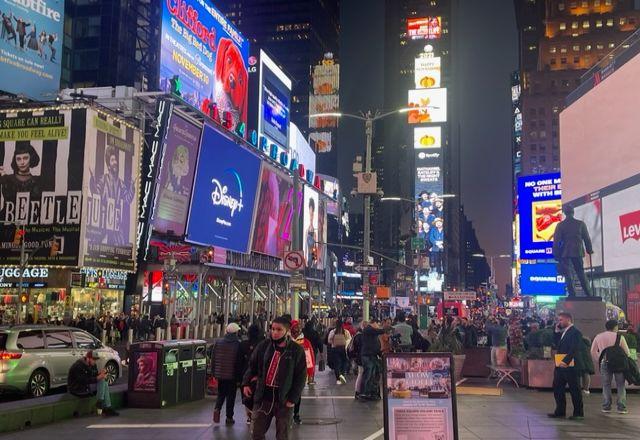 Nova York investirá 450 milhões de dólares com volta de turistas internacionais Nova York investirá 450 milhões de dólares com volta de turistas internacionais