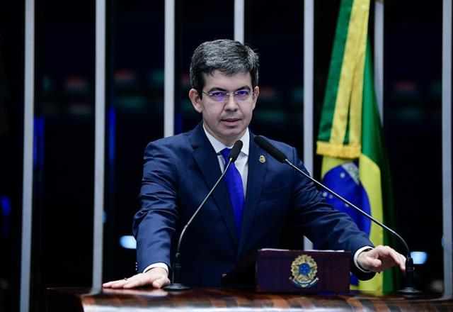 Transição: Randolfe coordenará grupo de desenvolvimento regional Transição: Randolfe coordenará grupo de desenvolvimento regional