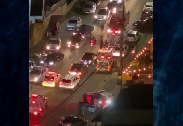 Rapaz é baleado com 5 tiros em possível tentativa de execução