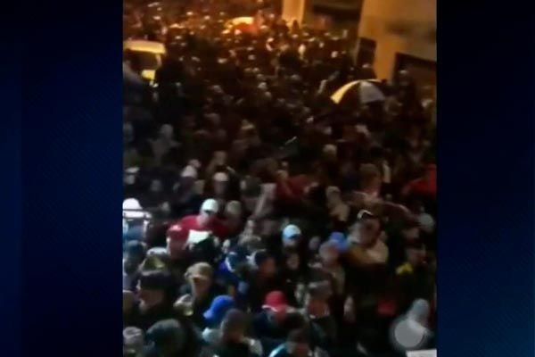 Três pessoas morrem pisoteadas em baile funk na Grande São Paulo