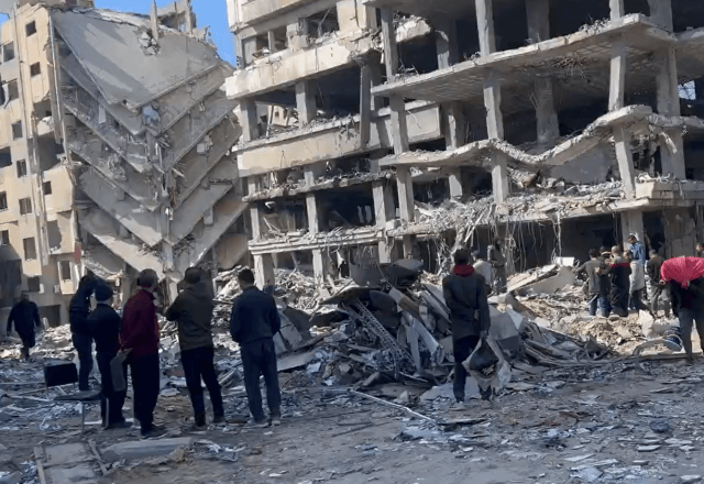 Tropas israelenses têm intensificado ofensiva como forma de pressionar o grupo Hamas a libertar reféns | Reprodução/X/Twitter