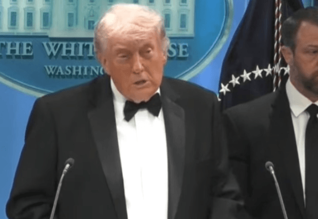 "Não é a primeira vez que tentam me matar", diz Trump após tiroteio em jantar