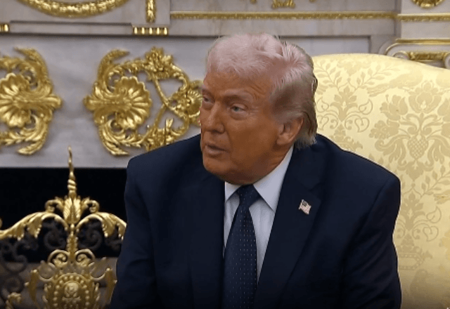 Trump diz que "praticamente tudo foi destruído" no Irã e pressiona aliados da OTAN