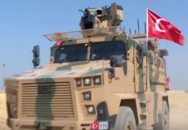 Turquia ataca o norte da Síria e deixa oito civis mortos Turquia ataca o norte da Síria e deixa oito civis mortos