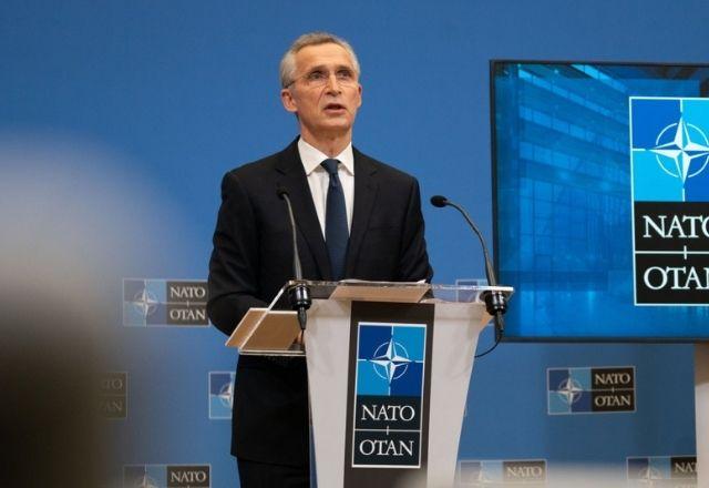 Otan reforça danos e pede que Rússia retire tropas imediatamente Otan reforça danos e pede que Rússia retire tropas imediatamente