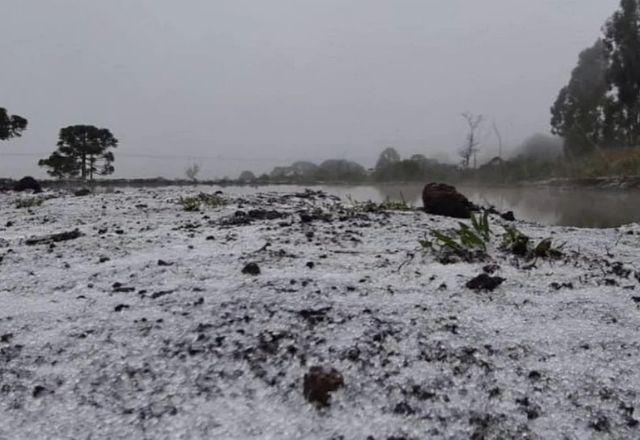 Nesta manhã, temperatura chegou a -7,5ºC na região catarinense | Reprodução/Twitter
