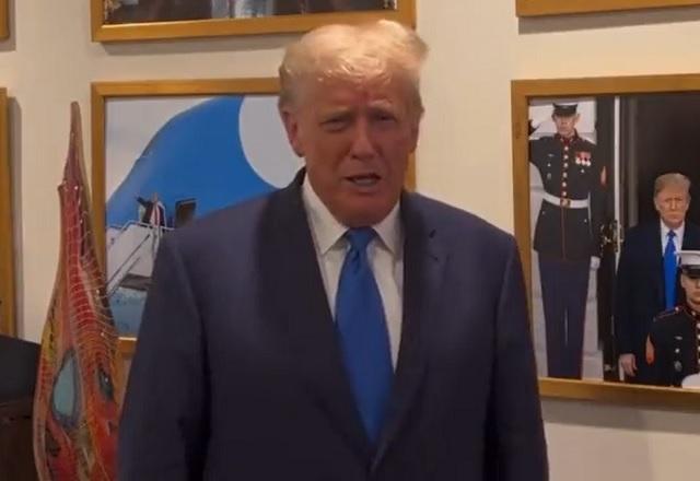 Donald Trump fala em vídeo (Reprodução/Twitter)