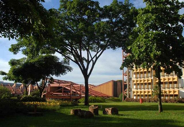 Jovem diz ter sido estuprada em festa na Universidade Federal de Minas Gerais Jovem diz ter sido estuprada em festa na Universidade Federal de Minas Gerais