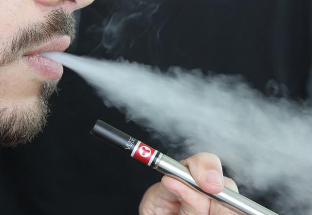Uso de cigarro eletrônico é proibido pela Anvisa