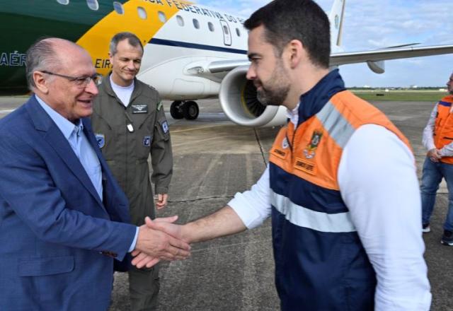Alckmin e sete ministros chegam ao RS para visitar cidades atingidas por ciclone (Cadu Gomes/VPR)
