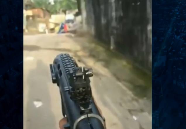 "Vai morrer" diz bandido ao ameaçar PM com submetralhadora
