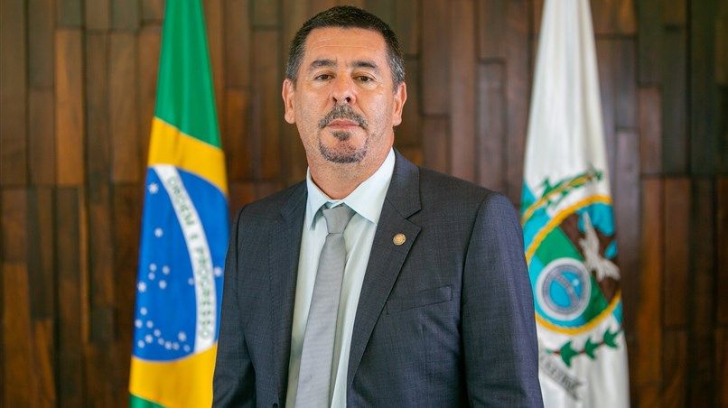 Deputado Val Ceasa é alvo em operação por relação com TCP