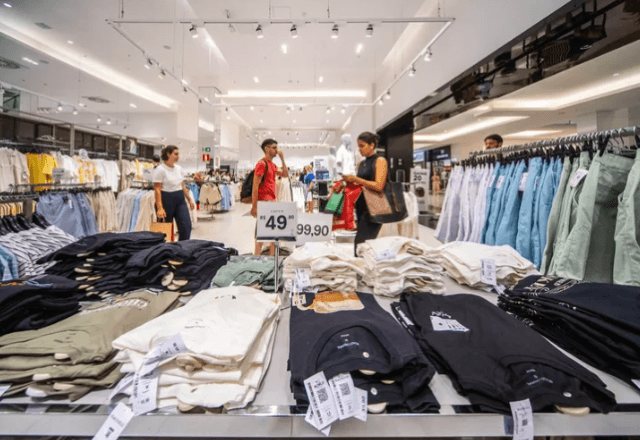 Varejo de moda: valorização na bolsa apesar dos juros altos | Leandro Fonseca/Exame