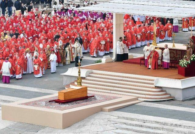 Qual será o futuro da Igreja Católica após morte do papa Francisco? Qual será o futuro da Igreja Católica após morte do papa Francisco?