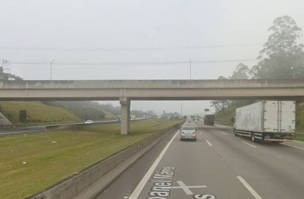 Vítima foi arremessada de um viaduto no Rodoanel Mário Covas | Google Street View / Reprodução