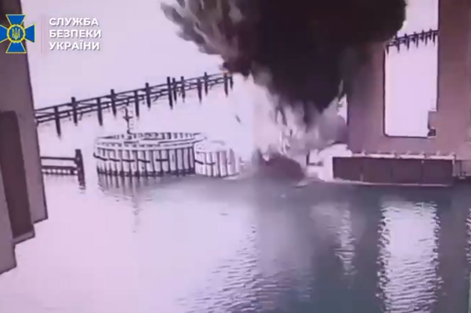 Vídeo: Ucrânia ataca ponte da Crimeia com explosivos subaquáticos 