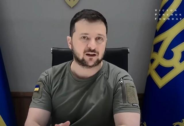 Zelensky acusa Rússia de deportar mais de 200 mil crianças da Ucrânia Zelensky acusa Rússia de deportar mais de 200 mil crianças da Ucrânia