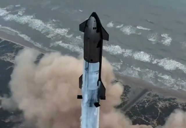 Voo com o megafoguete Starship obteve sucesso pela primeira vez | X/SpaceX