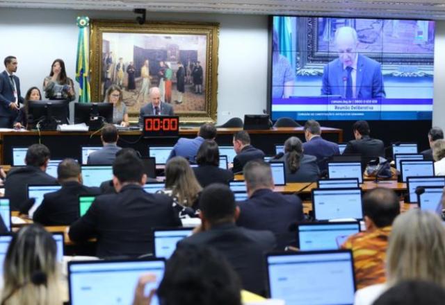 Votação na CCJ da Câmara