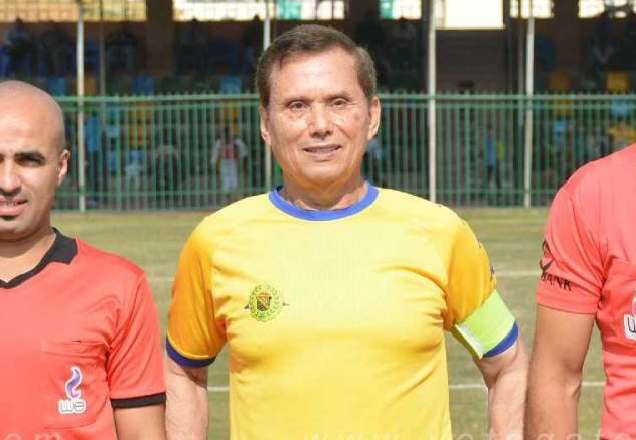 Vovô do futebol! Aos 75 anos, egípcio marca gol na estreia como jogador profissional