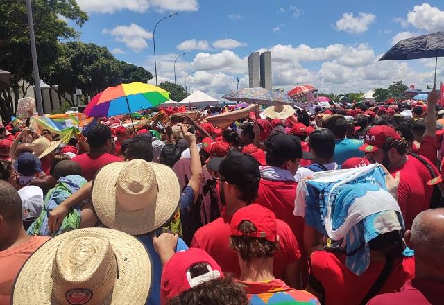 Apoiadores de Lula aglomerados (Reprodução/WhatsApp)