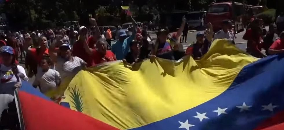 Governo argentino enviará militares para proteger a embaixada do país em Caracas