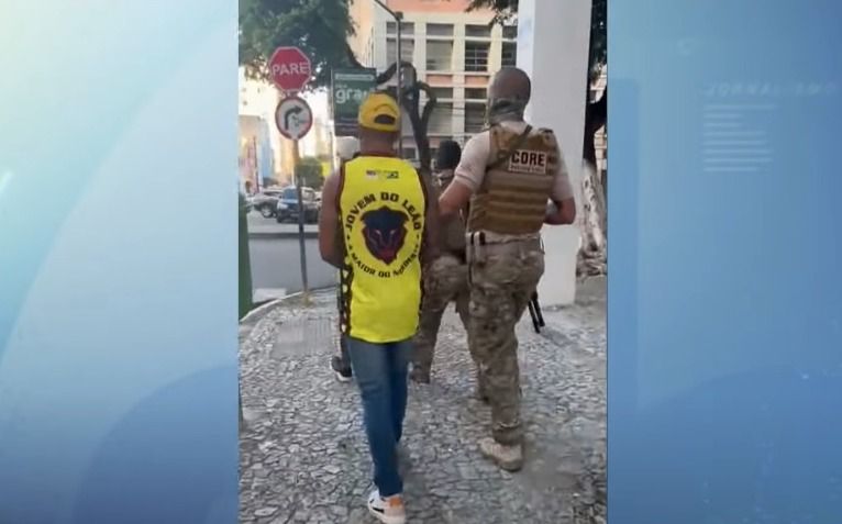 Dirigentes de torcida organizada do Sport de Recife são presos por ataque ao ônibus do Fortaleza em fevereiro Dirigentes de torcida organizada do Sport de Recife são presos por ataque ao ônibus do Fortaleza em fevereiro