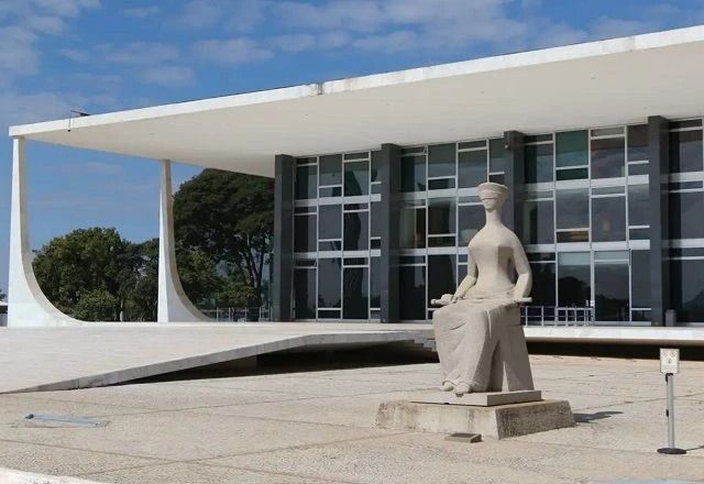 STF julga se testemunhas de Jeová podem recusar transfusão de sangue no SUS STF julga se testemunhas de Jeová podem recusar transfusão de sangue no SUS