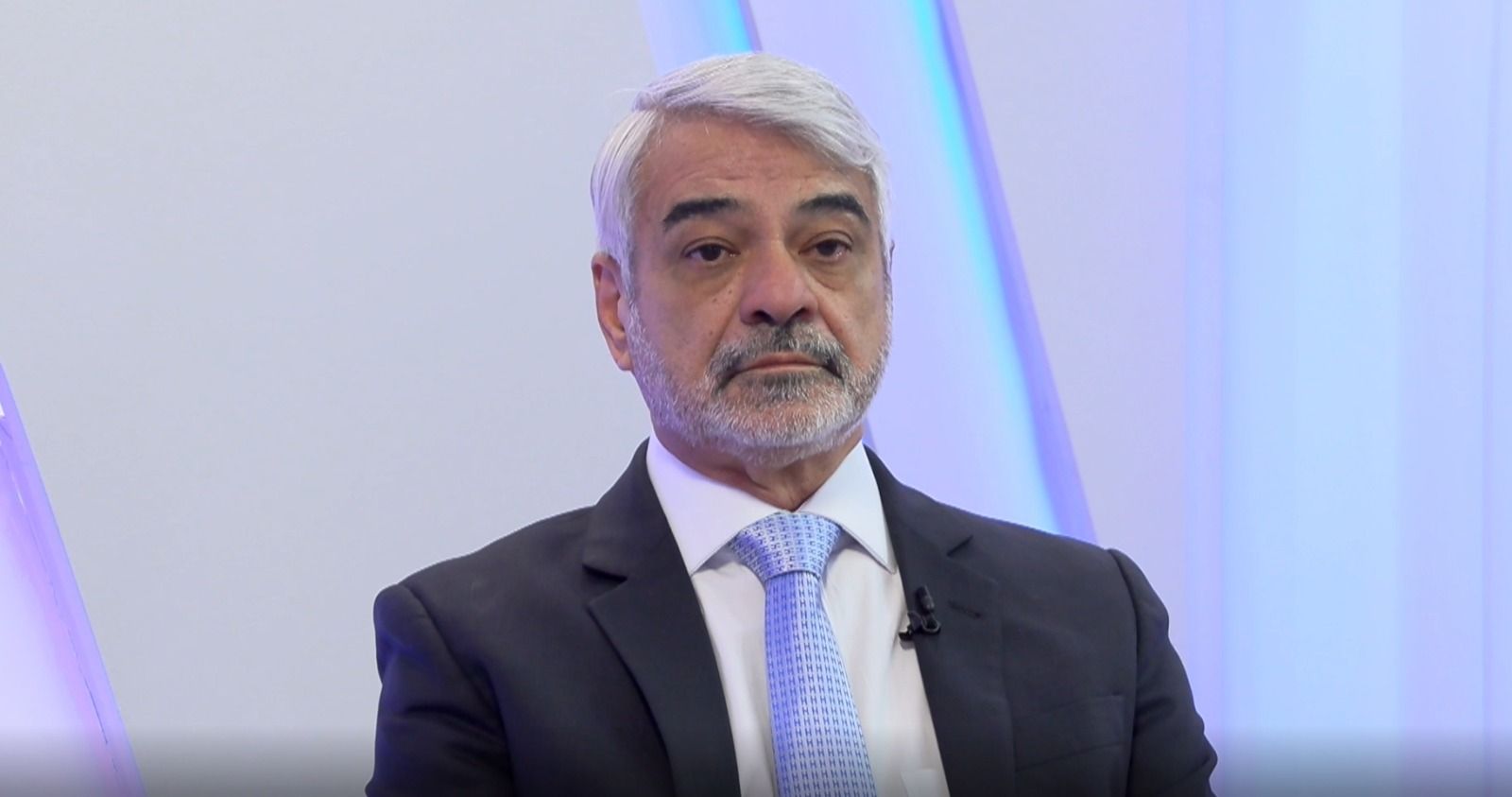 Mudar a comunicação é chave para o sucesso do governo Lula, diz senador do PT