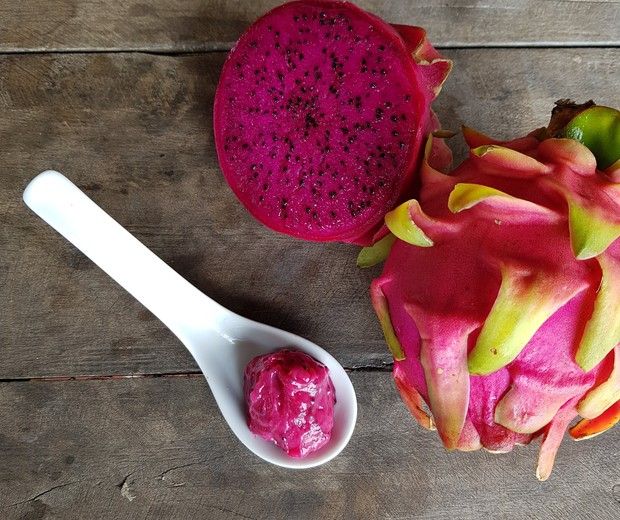 Brigadeiro de pitaya é alternativa ao tradicional. | Reprodução