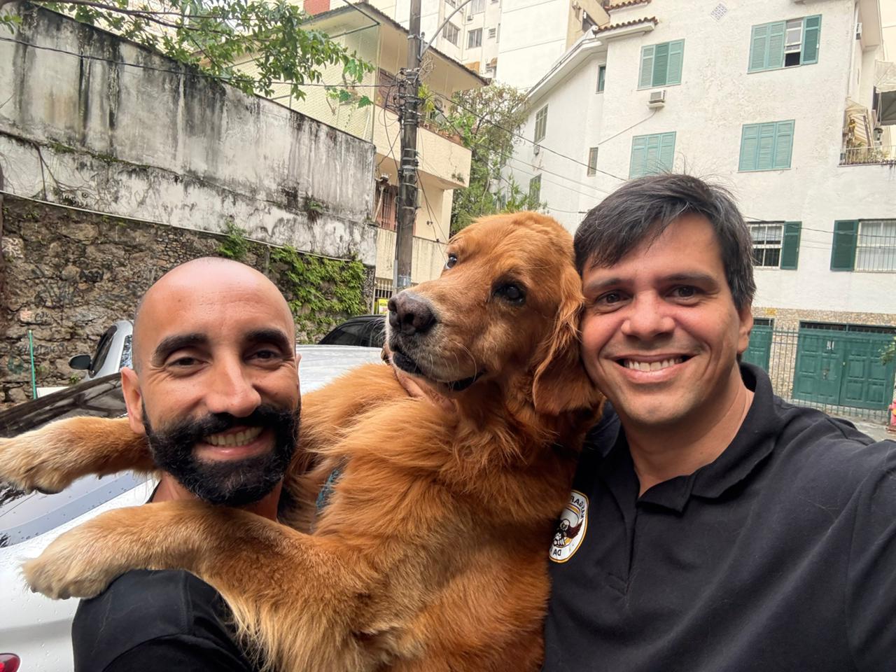 Cachorro levado por motorista de app é recuperado no Rio