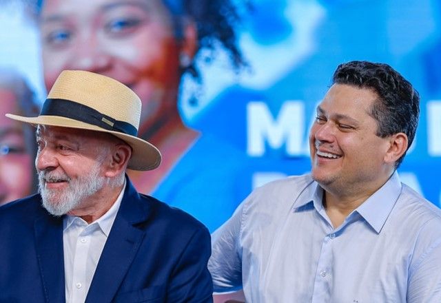 Ao lado de Alcolumbre, Lula disse que Petrobras e o governo brasileiro têm o direito de explorar na região | Ricardo Stuckert/PR