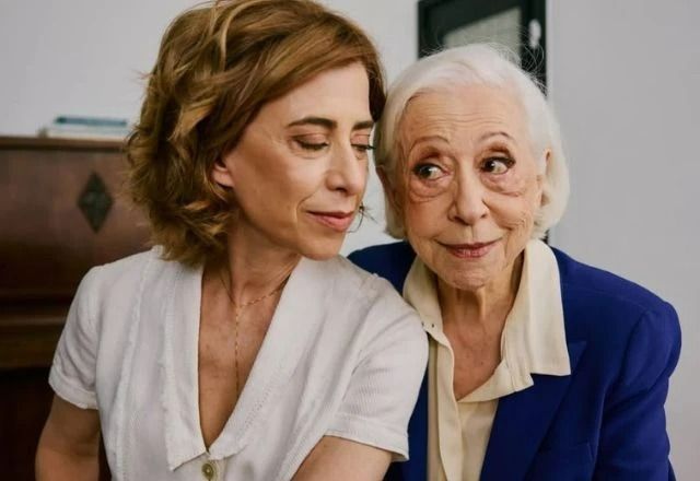 Fernanda Montenegro presta homenagem a Fernanda Torres após Oscar