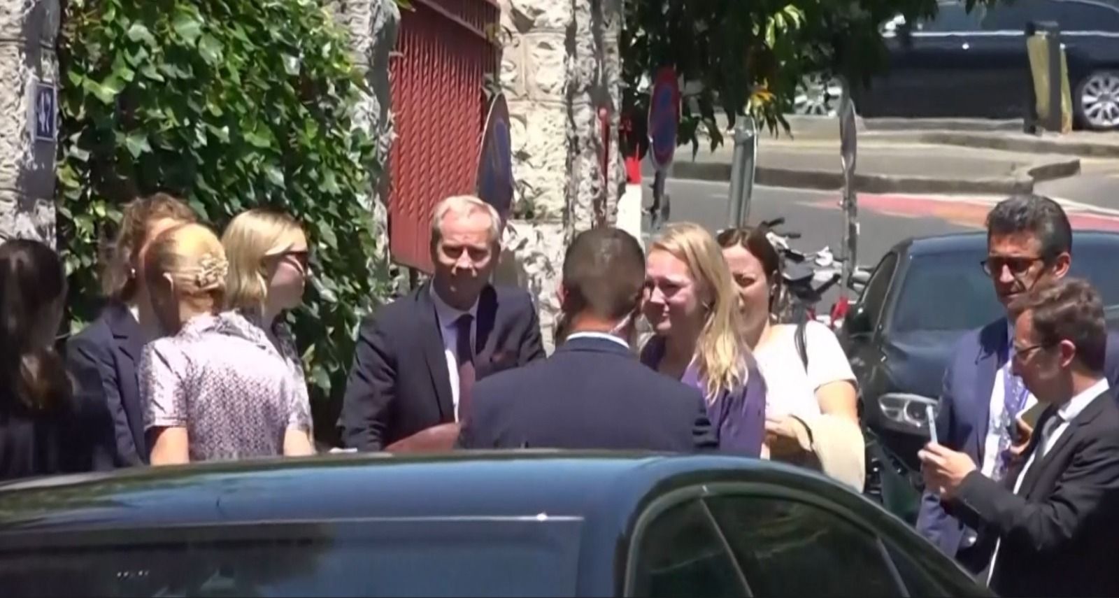 Kaja Kallas, chefe da política externa da União Europeia, chega a reunião com ministro do Irã | AP