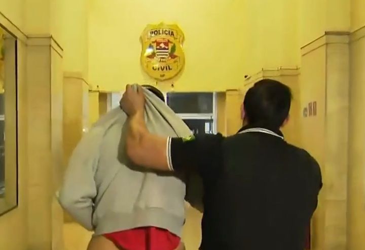Suspeito foi levado para o Palácio da Polícia, no centro de São Paulo, na manhã desta quarta-feira (17) | SBT